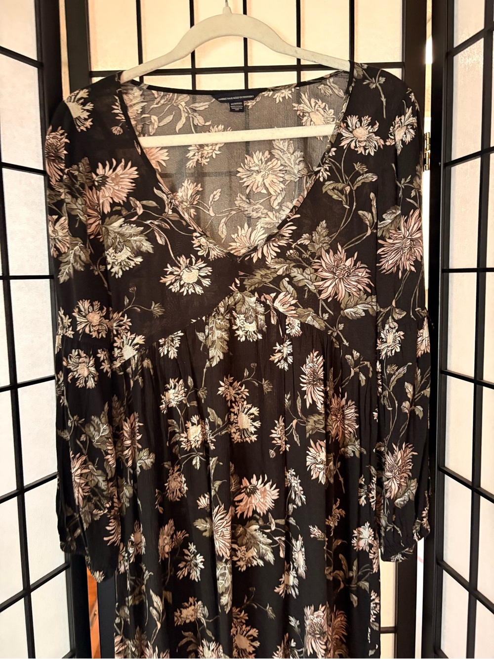 A&E Black Floral V-Neck Long Sleeve Women’s Dress - Size XS